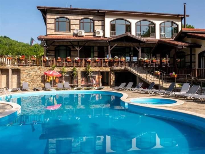 Отель Тодорини Кукли Spanchevtsi Экстерьер фото